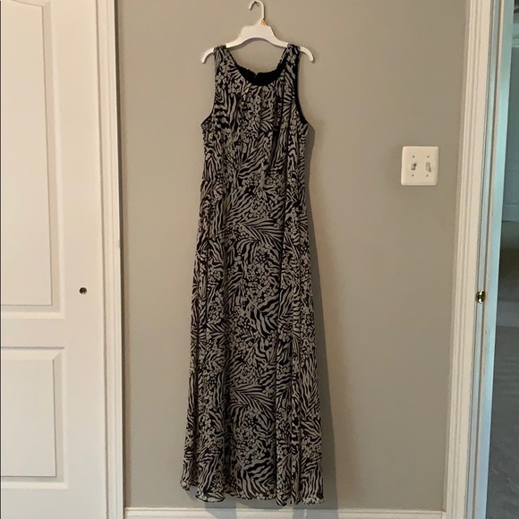 Chenna B Maxi Dress - Picture 1 of 2